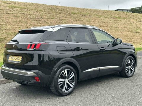 Peugeot 3008 1.5 3008 Allure LR69SVG Black #6