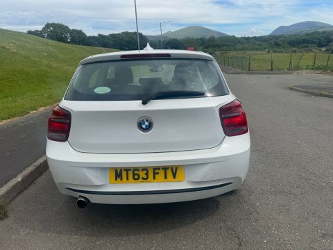 BMW 1 Series 2.0 116D Sport R29LLG White #5