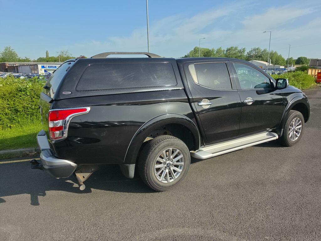 Mitsubishi L200 2.4 Di-d Dc Barbarian 4Wd Euro 6 Black #2