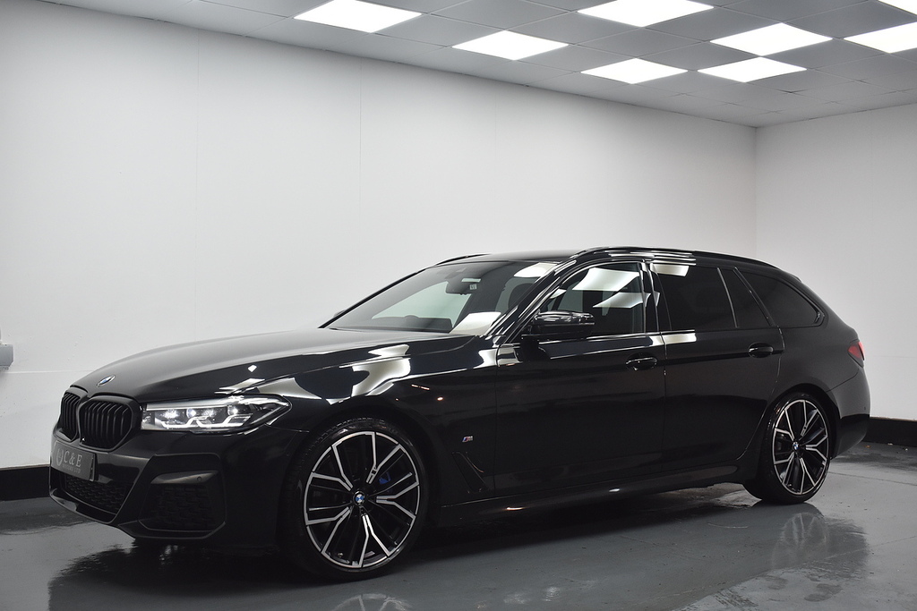 BMW 5 Series Estate HV22UNL Blue #5