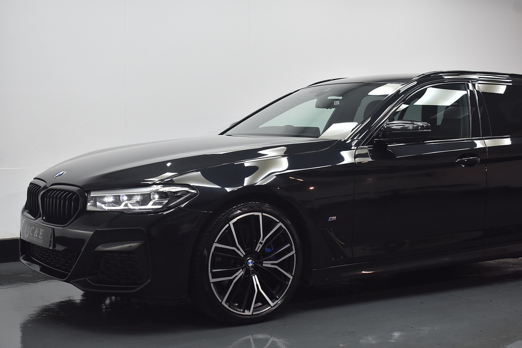 BMW 5 Series Estate HV22UNL Blue #3