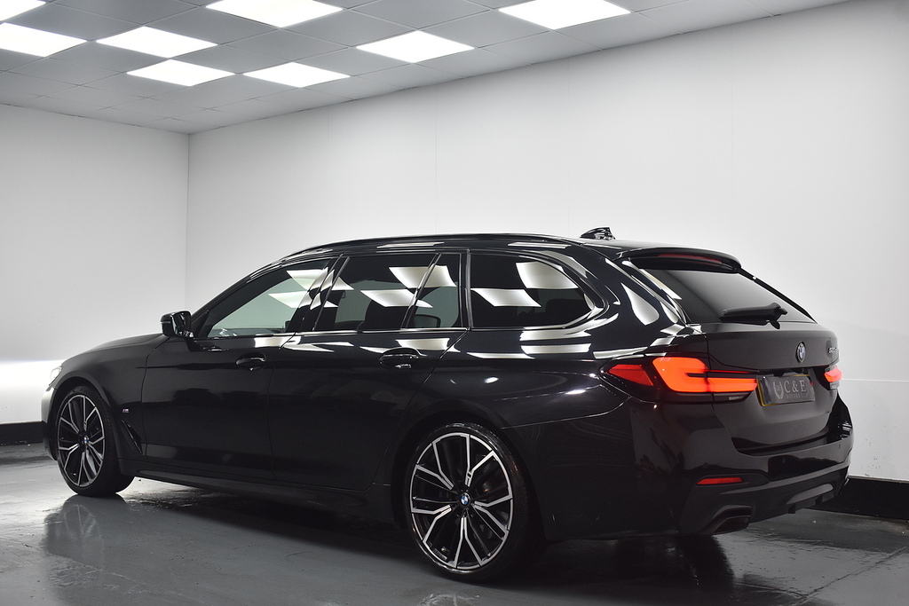 BMW 5 Series Estate HV22UNL Blue #4