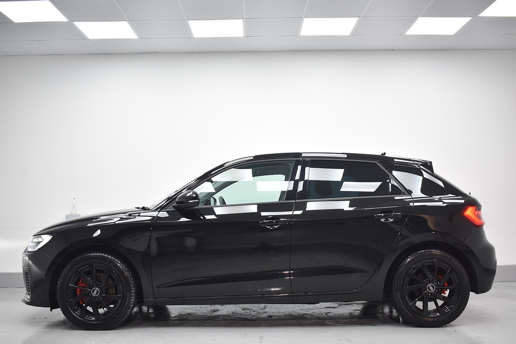 Audi A1 Hatchback YR23DXH Black #2