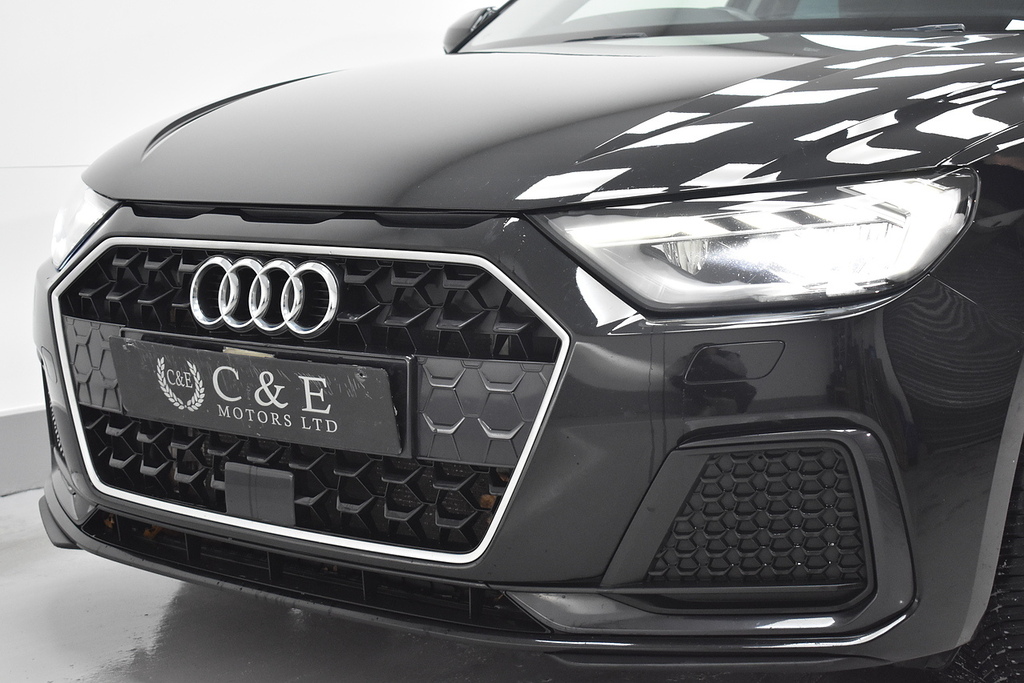 Audi A1 Hatchback YR23DXH Black #6
