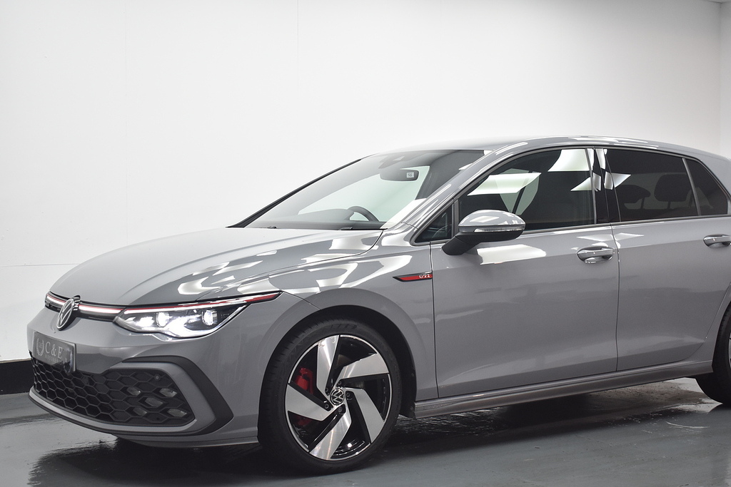 Volkswagen Golf Hatchback YD24MVY Grey #3