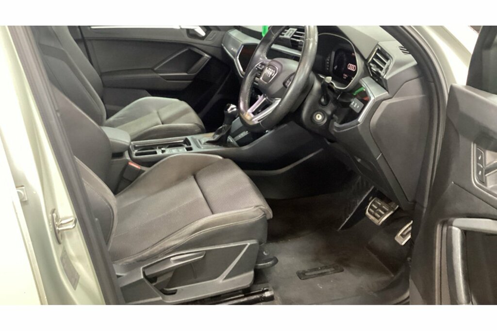Audi Q3 Suv KM21JUO Silver #2