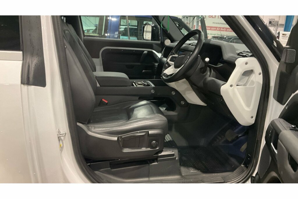 Land Rover Defender 90 Suv SA21HXZ White #2