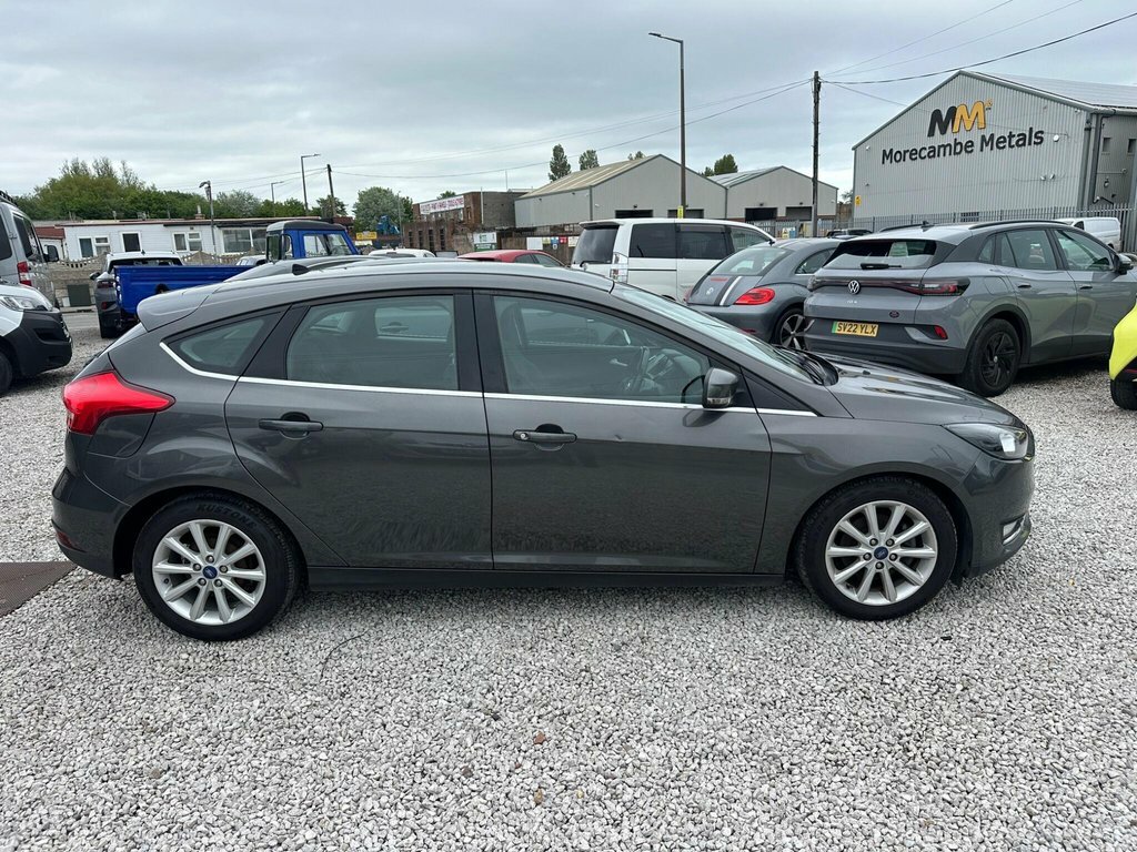 Ford Focus 1L Titanium KU15KHT Grey #2