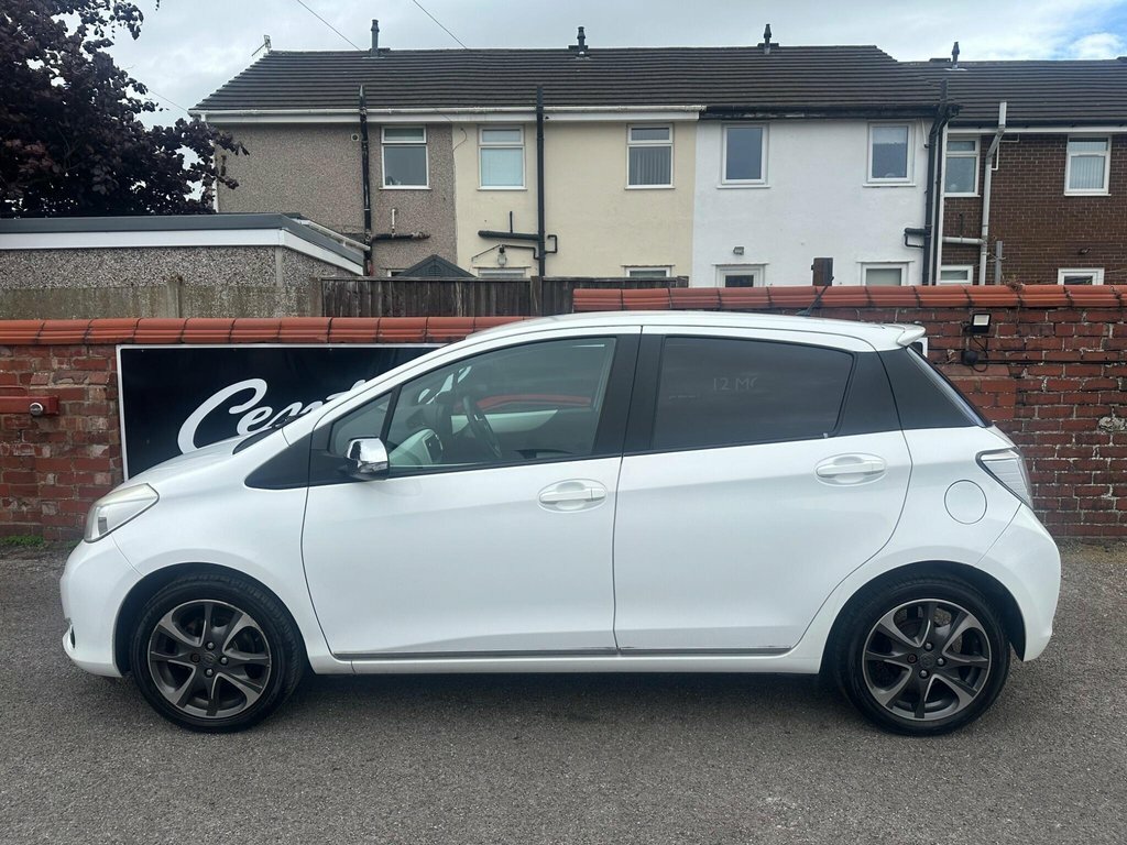 Toyota Yaris 1.3L Trend DF13SXO White #2