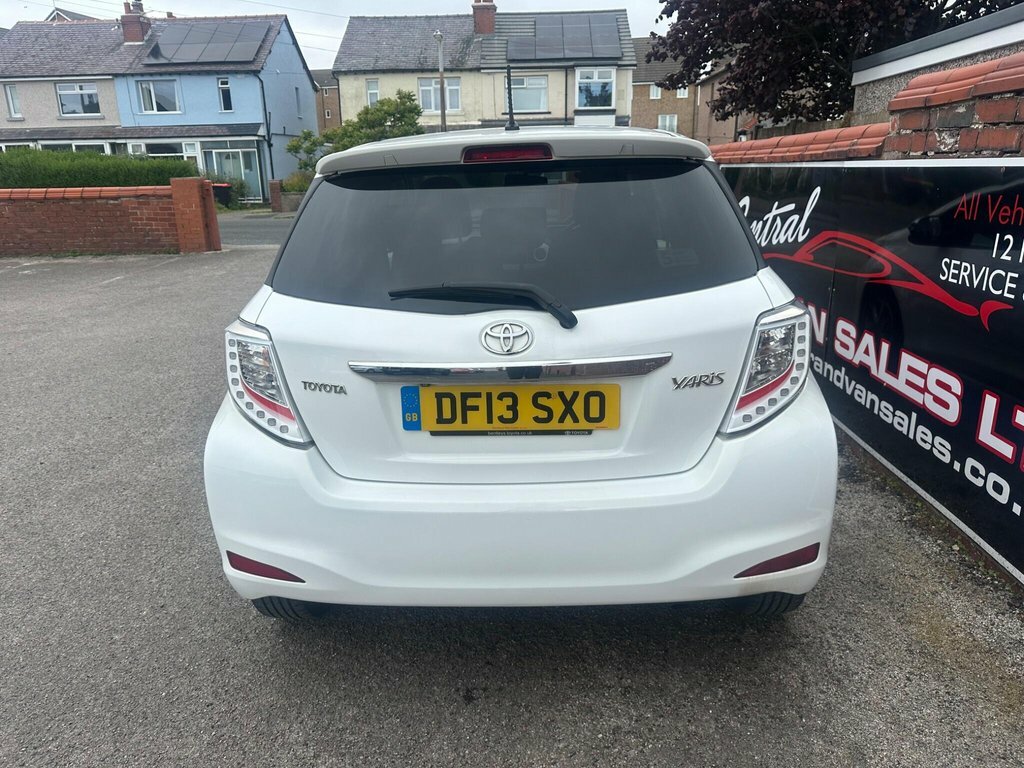 Toyota Yaris 1.3L Trend DF13SXO White #6