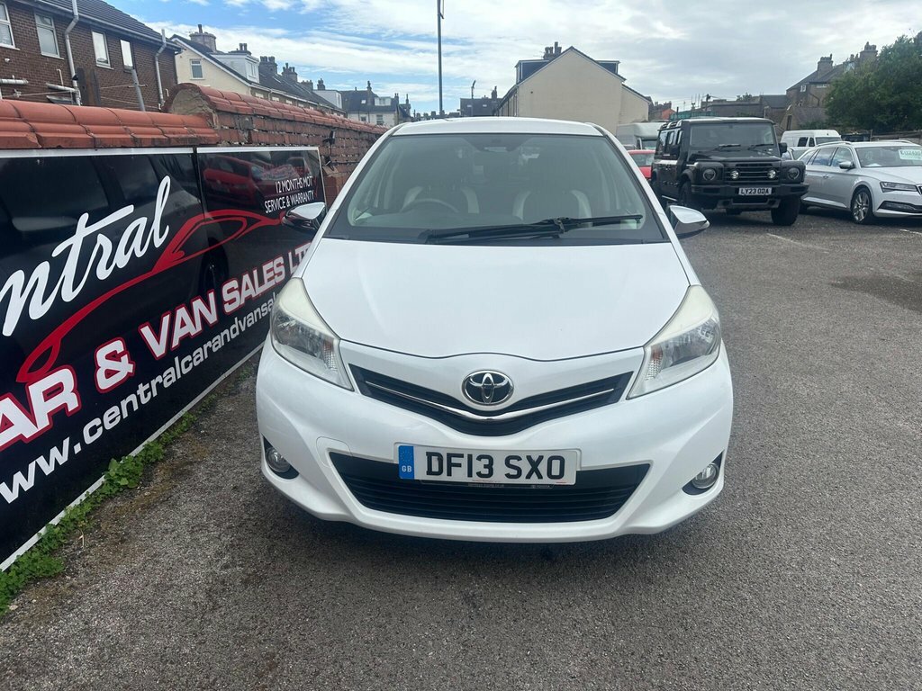 Toyota Yaris 1.3L Trend DF13SXO White #5