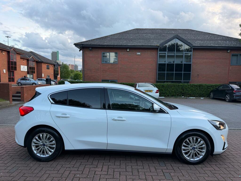 Ford Focus 1.0T Ecoboost Titanium Euro 6 Ss AK69DFA White #5