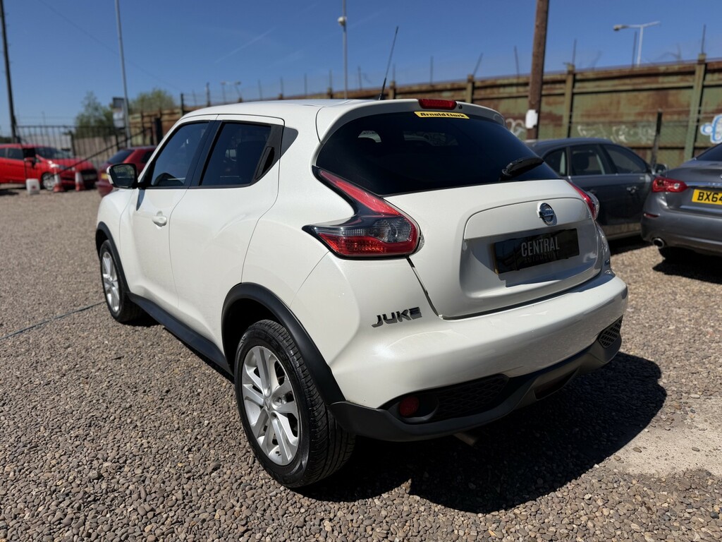 Nissan Juke Suv 1.5 Dci 8V Acenta Premium 2014 VK64DWC White #3