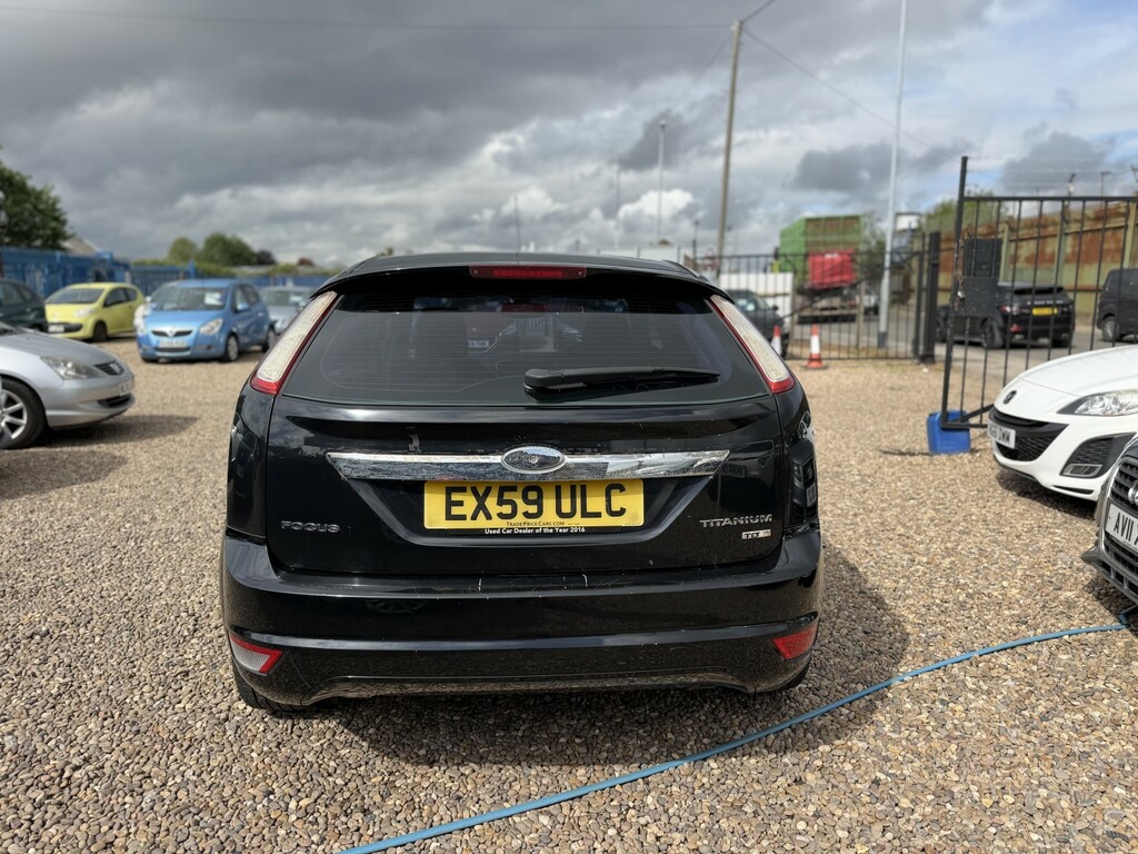 Ford Focus Hatchback 2.0 Tdci Dpf Titanium 2009 EX59ULC Black #4