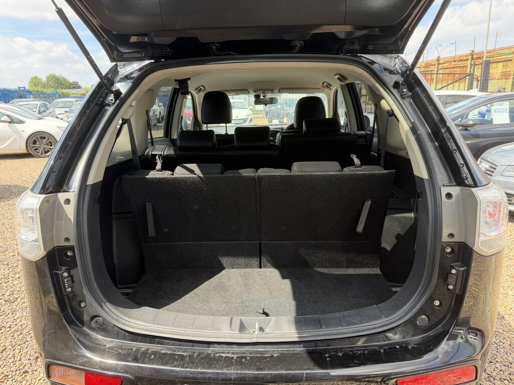 Mitsubishi Outlander Suv 2.2 Di-d Gx3 2015 Black #5
