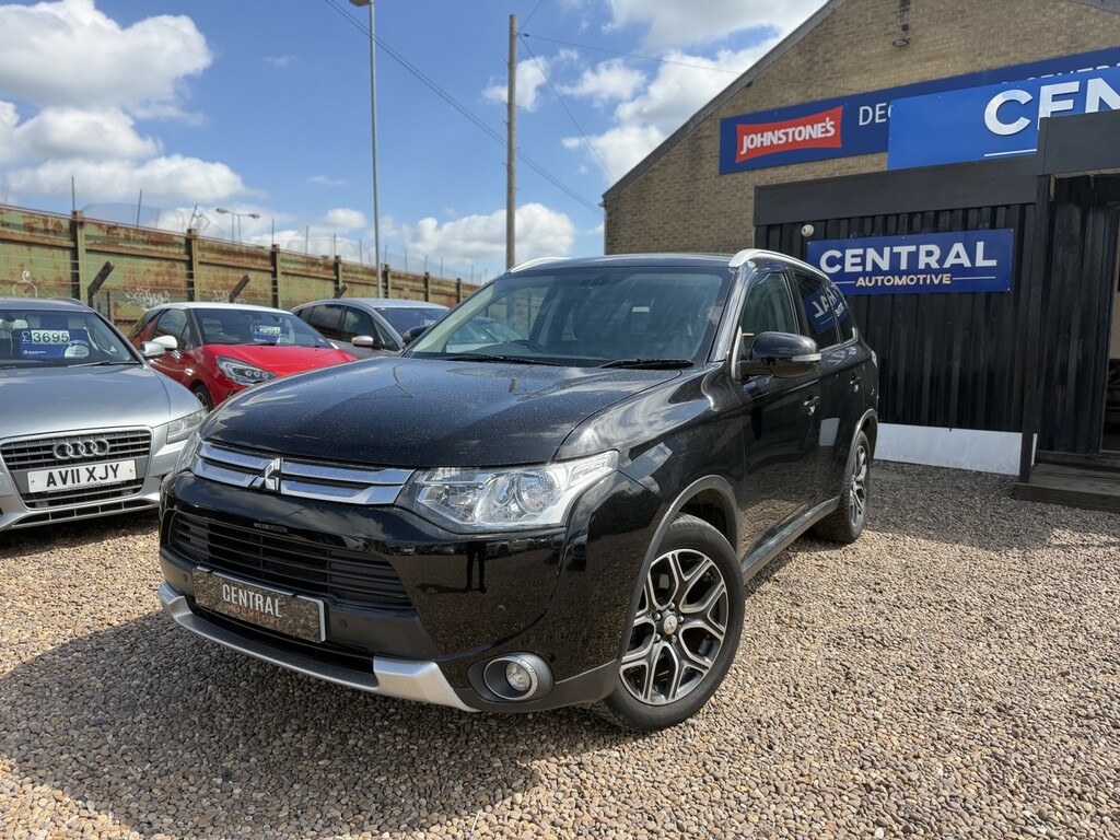 Mitsubishi Outlander Suv 2.2 Di-d Gx3 2015 Black