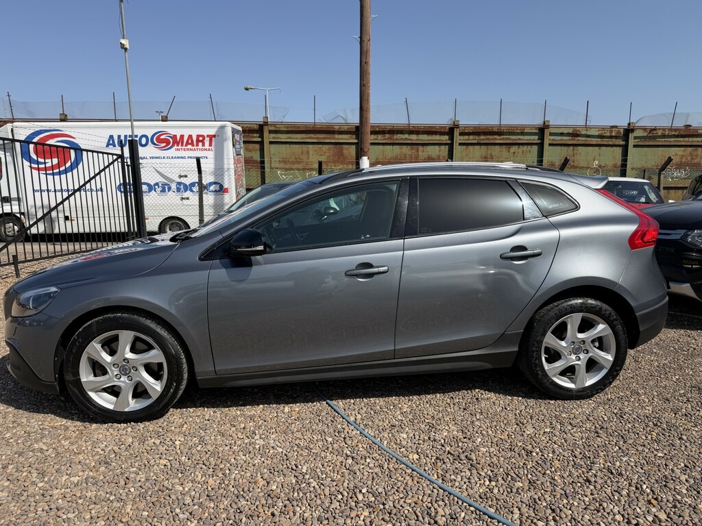 Volvo V40 Cross Country Hatchback 2.0 Lux Nav D3 150Hp 2015 LP15OEX Grey #2