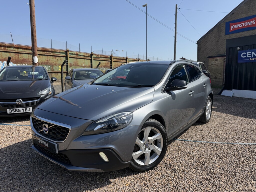 Volvo V40 Cross Country Hatchback 2.0 Lux Nav D3 150Hp 2015 Grey