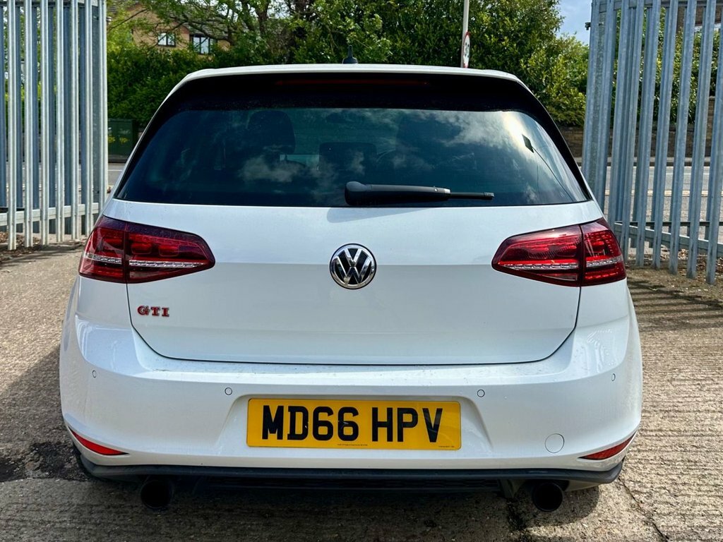 Volkswagen Golf 2.0 Tsi Bluemotion Tech Gti Hatchback D MD66HPV White #6