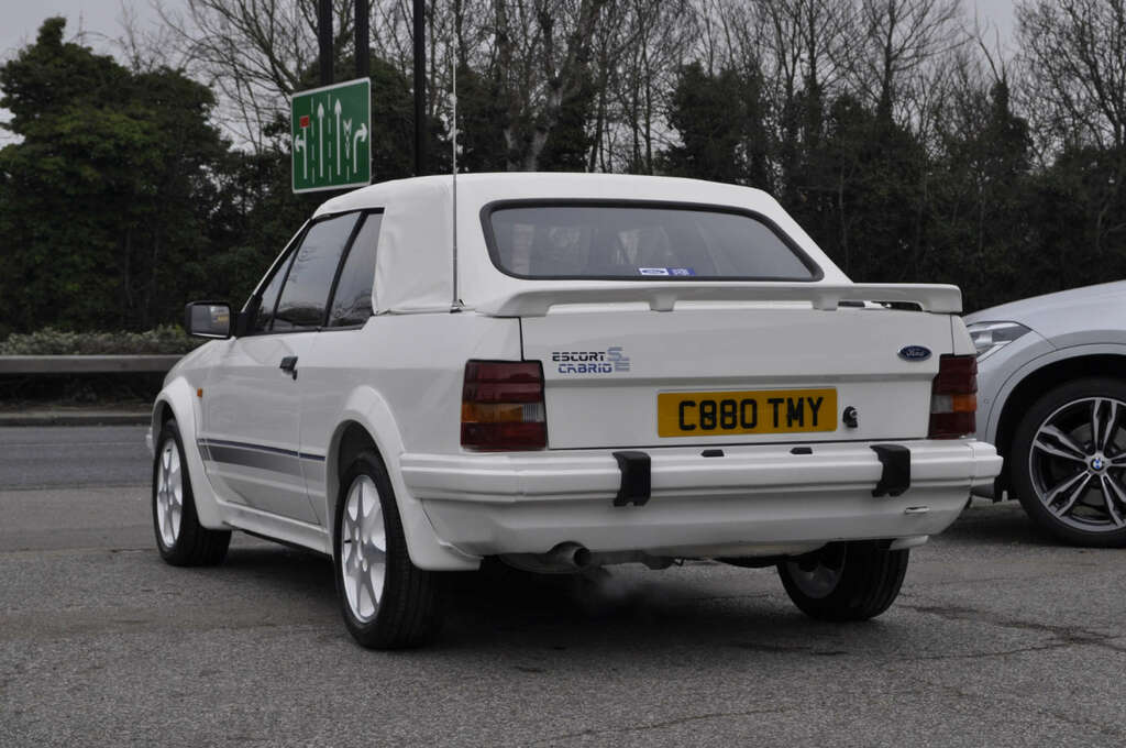 Ford Escort Se Cabriolet White #4