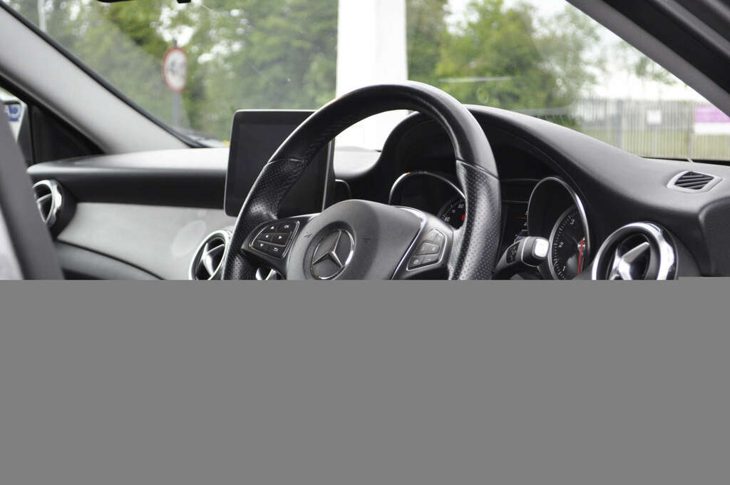 Mercedes-Benz GLA Class 2.1 Gla 220 Sport Executive D 4Matic 4Wd EY68ZTS Grey #6