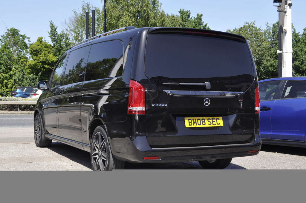 Mercedes-Benz V Class 2.0 V 220 D Amg Line BM08SEC Black #4