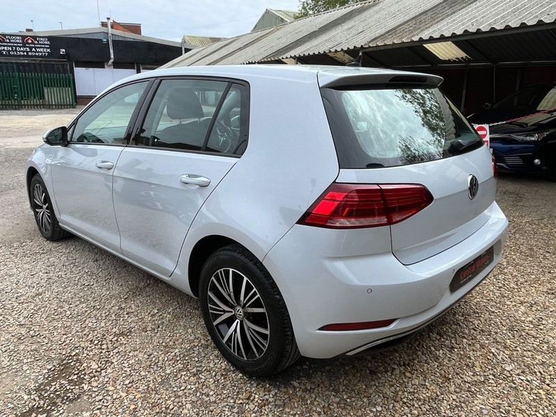 Volkswagen Golf Se Navigation Tsi Bluemotion GJ67UUK Silver #2