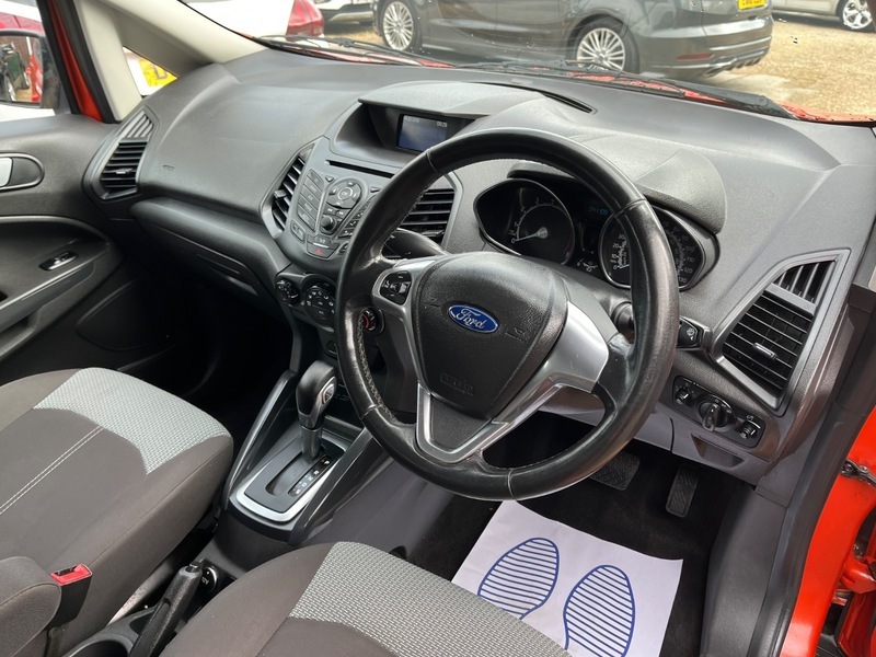 Ford Ecosport Zetec Red #4