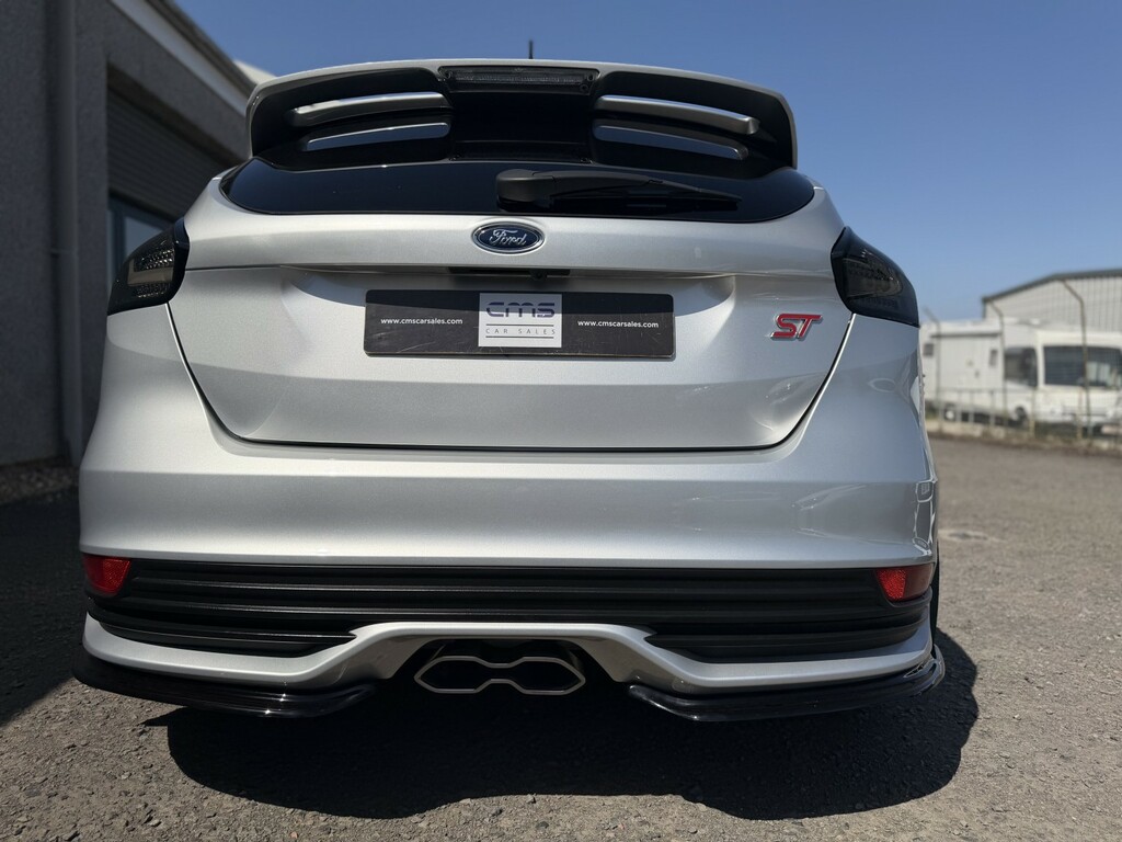 Ford Focus Hatchback 2.0 T Ecoboost St-2 2017 NA67EEX Silver #3