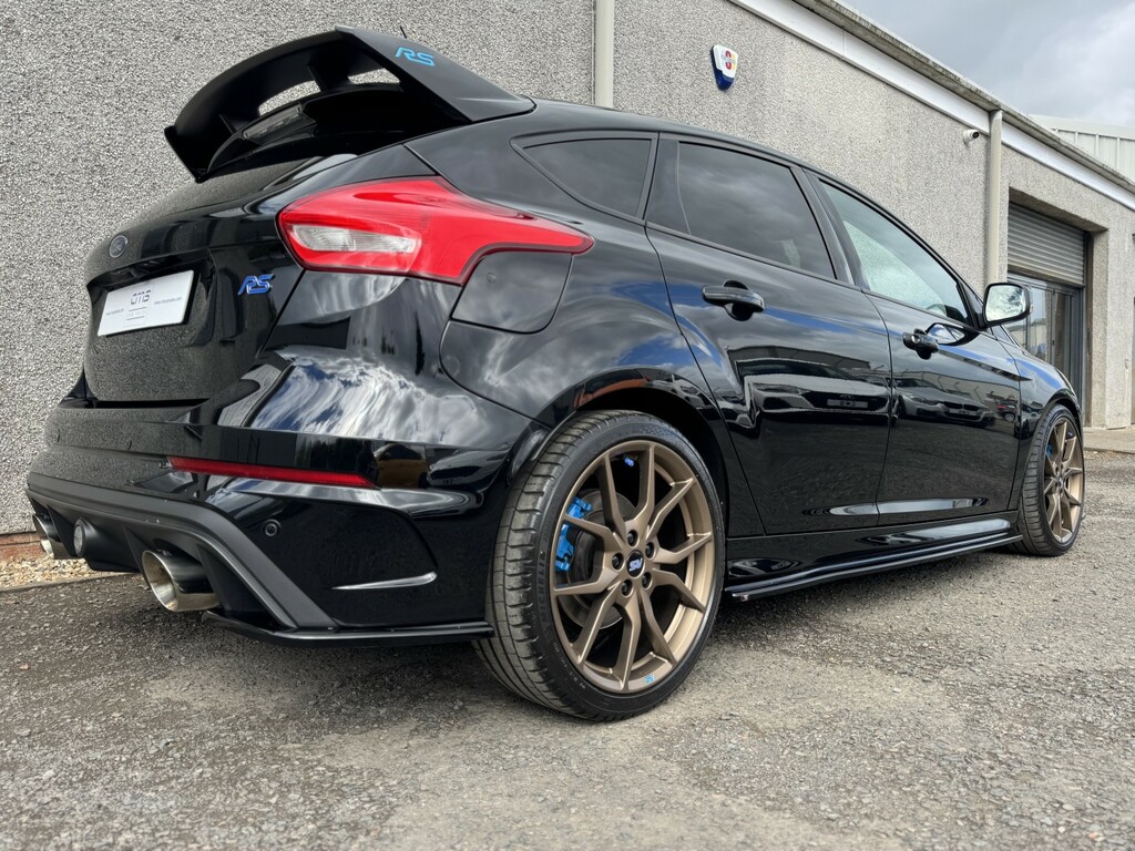 Ford Focus Hatchback 2.3 T Ecoboost Rs 2016 GY66XSF Black #5