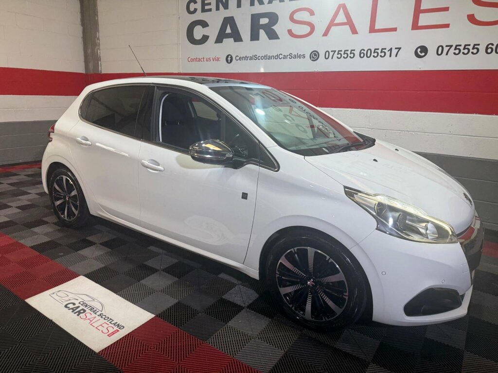 Peugeot 208 1.2 Puretech Tech Edition Euro 6 Ss YB68NKX White #5