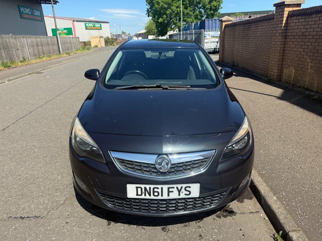 Vauxhall Astra 1.6 16V Sri Euro 5 DN61FYS Black #2