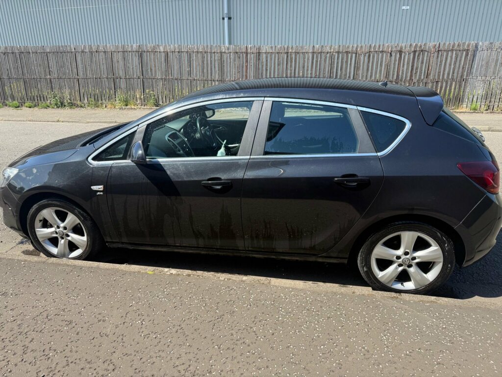 Vauxhall Astra 1.6 16V Sri Euro 5 DN61FYS Black #6