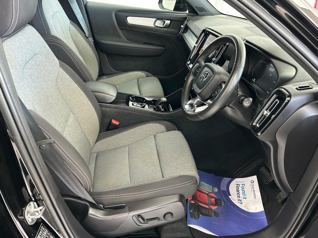 Volvo XC40 1.5H T4 Recharge 10.7Kwh Plus Euro 6 Ss YS23GVN Black #5