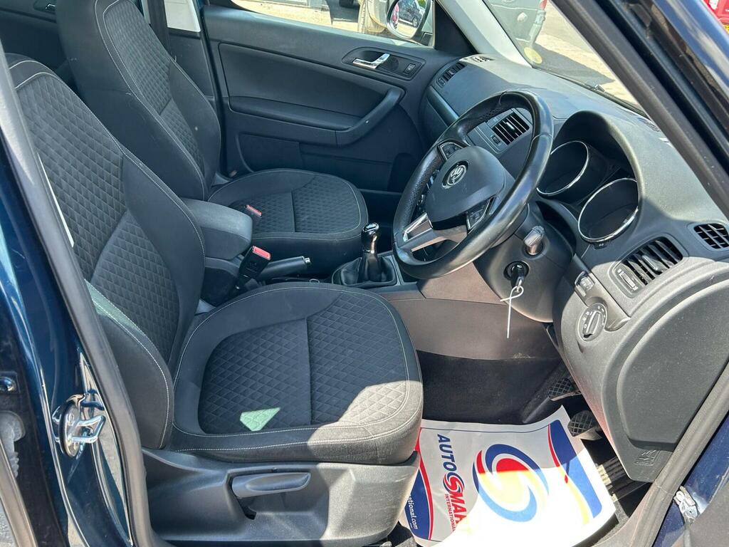 Skoda Yeti 2.0 Tdi Se Drive Outdoor Euro 6 Ss SB17WXF Blue #5
