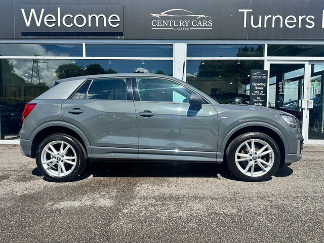 Audi Q2 S Line KS19DWC Black #4