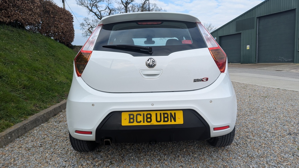 MG MG3 1.5 Vti-tech 3Style BC18UBN White #4