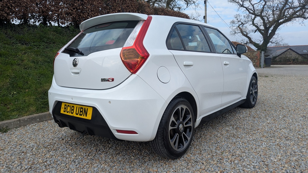 MG MG3 1.5 Vti-tech 3Style BC18UBN White #3