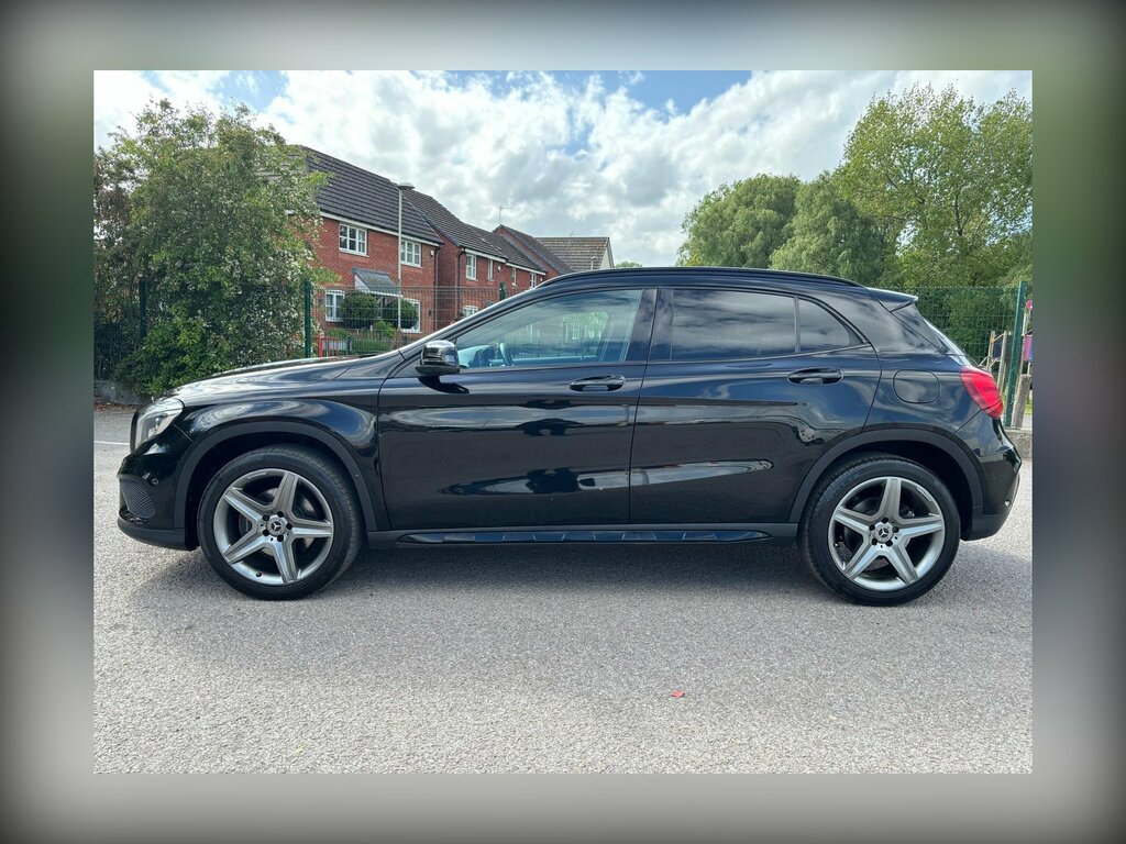 Mercedes-Benz GLA Class 2.1 Gla220 Cdi Amg Line 7G-dct 4Matic Euro 6 Ss LY15MDN Black #2