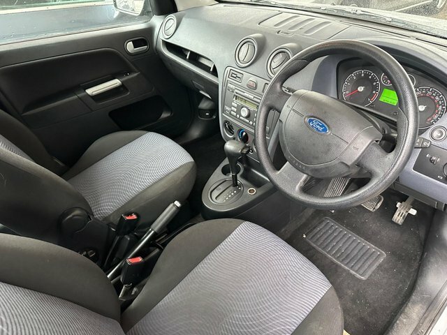 Ford Fusion 1.6 Zetec Silver #2