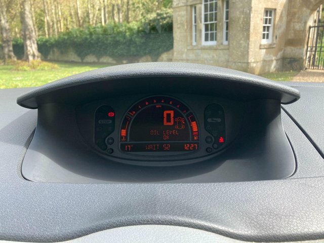 Renault Modus 1.4 16V Privilege Blue #16