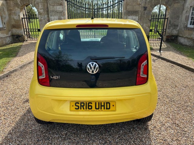 Volkswagen Up 1.0 Look Up Euro 6 SR16UHD Yellow #4