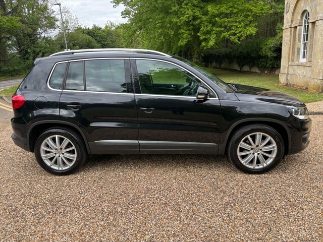 Volkswagen Tiguan 2.0 Tdi Bluemotion Tech Match Edition 2Wd Euro 6 VK16LMF Black #2