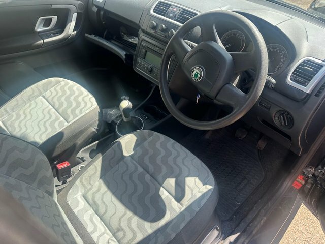 Skoda Fabia 1.2 Htp 12V 2 Black #2