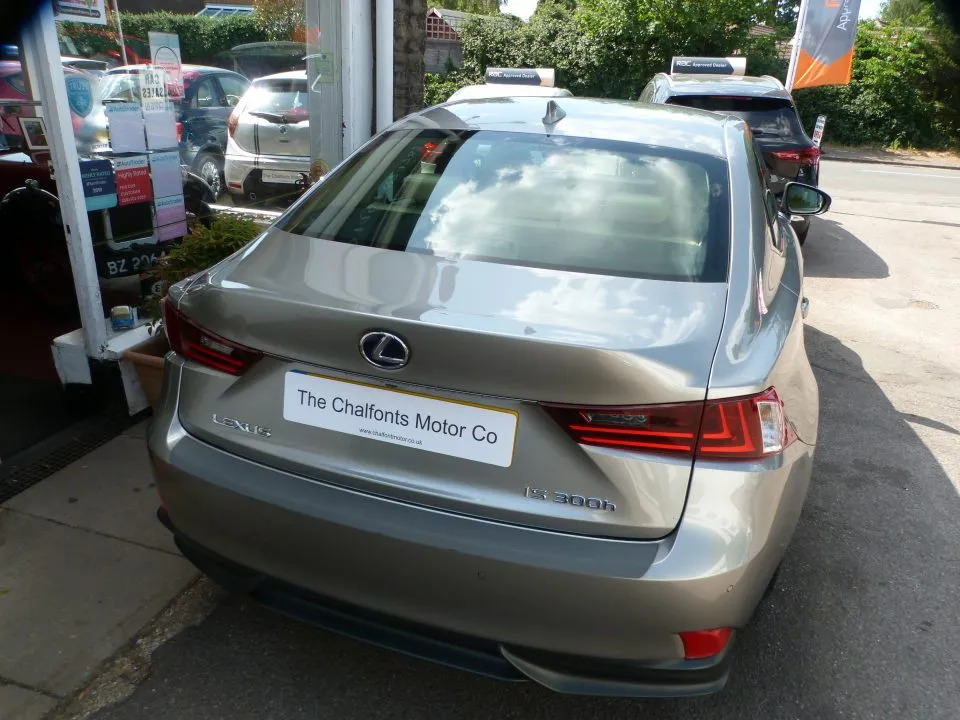 Lexus IS 2.5 300H Premier Silver #5