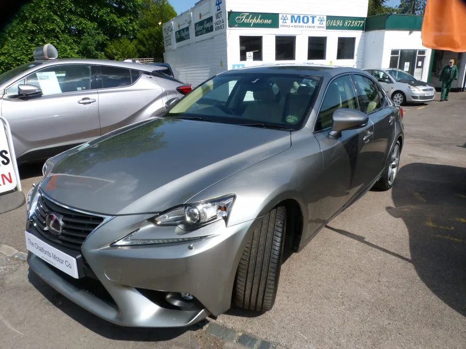Lexus IS 2.5 300H Premier Silver #6