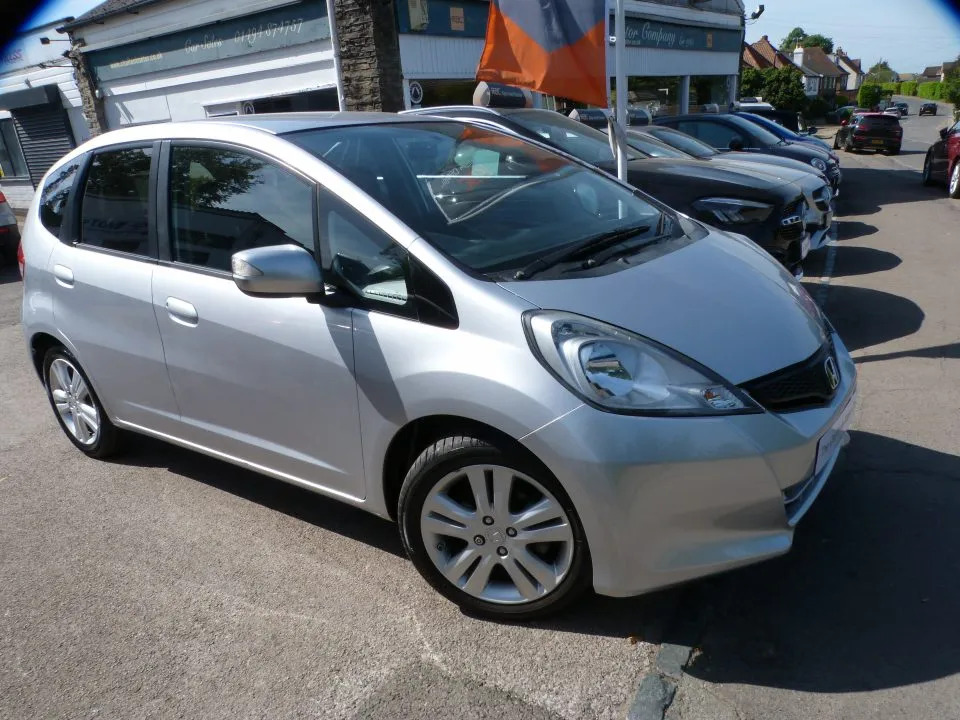 Honda Jazz 1.4 Es Plus Vtec Silver #4