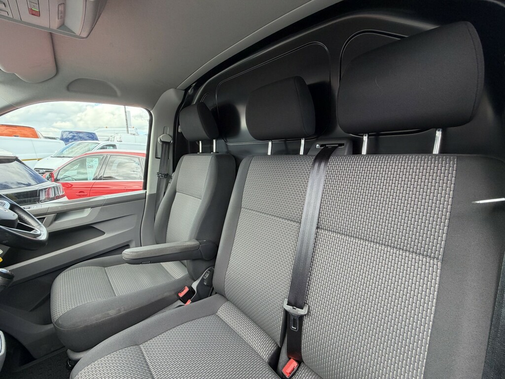 Volkswagen Transporter 2.0 Tdi T28 Highline MJ71WNL Black #5