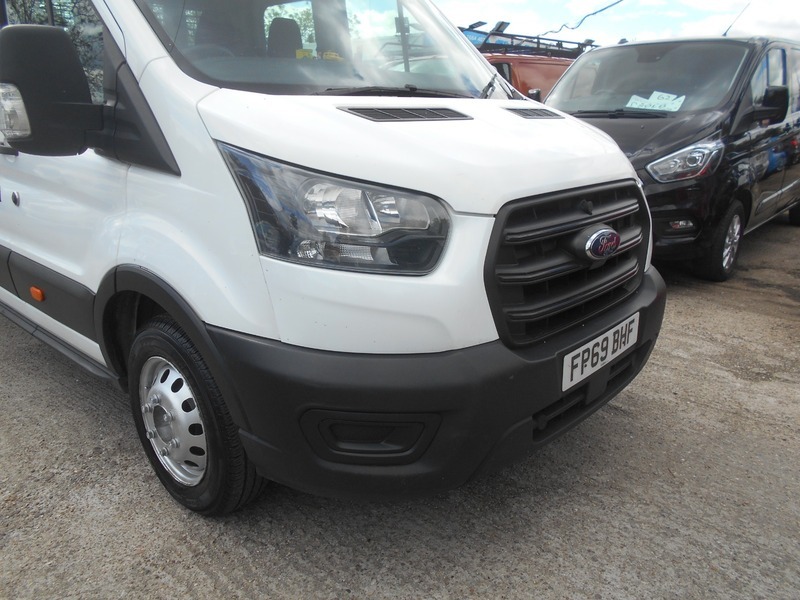 Ford Transit Custom 2019 350 Leader C FP69BHF White #4