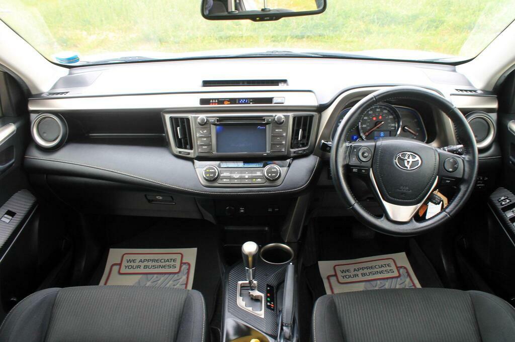 Toyota Rav 4 2013 Toyota Rav 4 Estate 2.0 V-matic Icon Silver #3